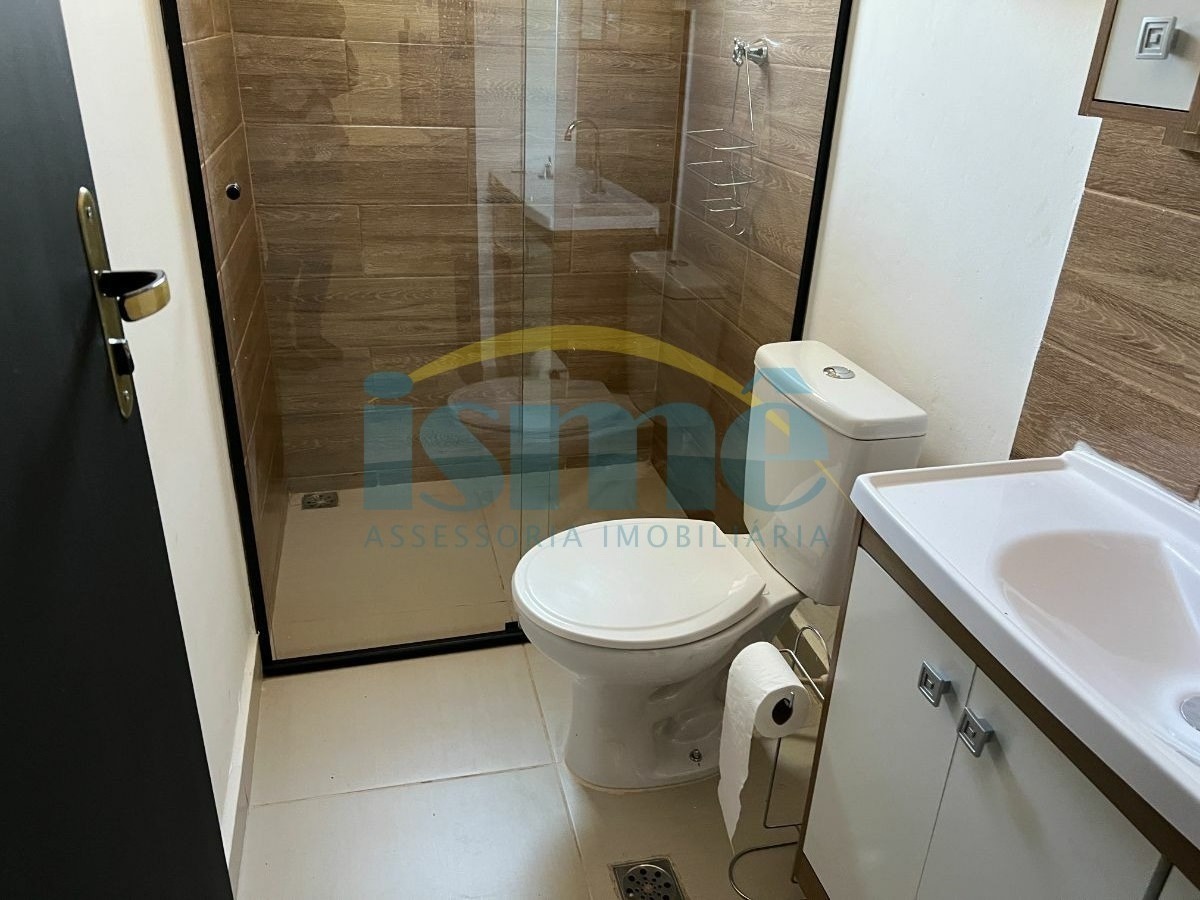 Casa para alugar com 2 quartos, 70m² - Foto 41