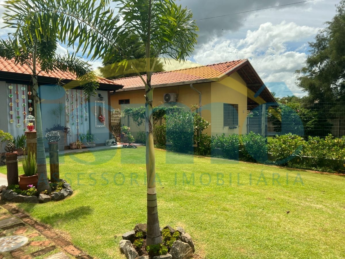 Chácara à venda com 4 quartos, 250m² - Foto 3