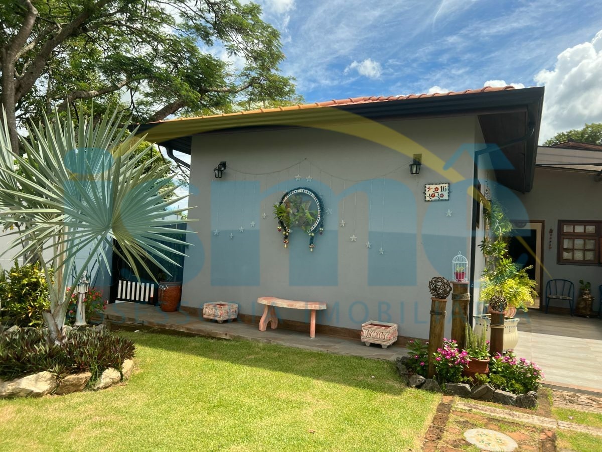Chácara à venda com 4 quartos, 250m² - Foto 4