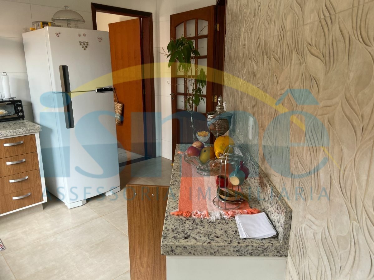 Chácara à venda com 4 quartos, 250m² - Foto 27