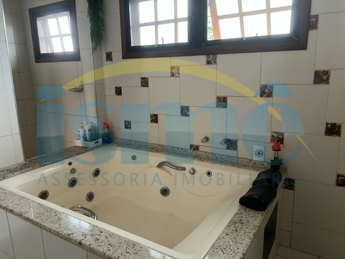 Chácara à venda com 4 quartos, 250m² - Foto 82